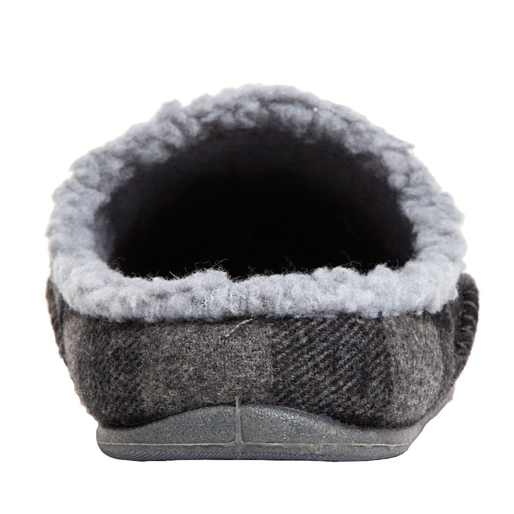 Deer Stags Nordic in Grey Black Plaid