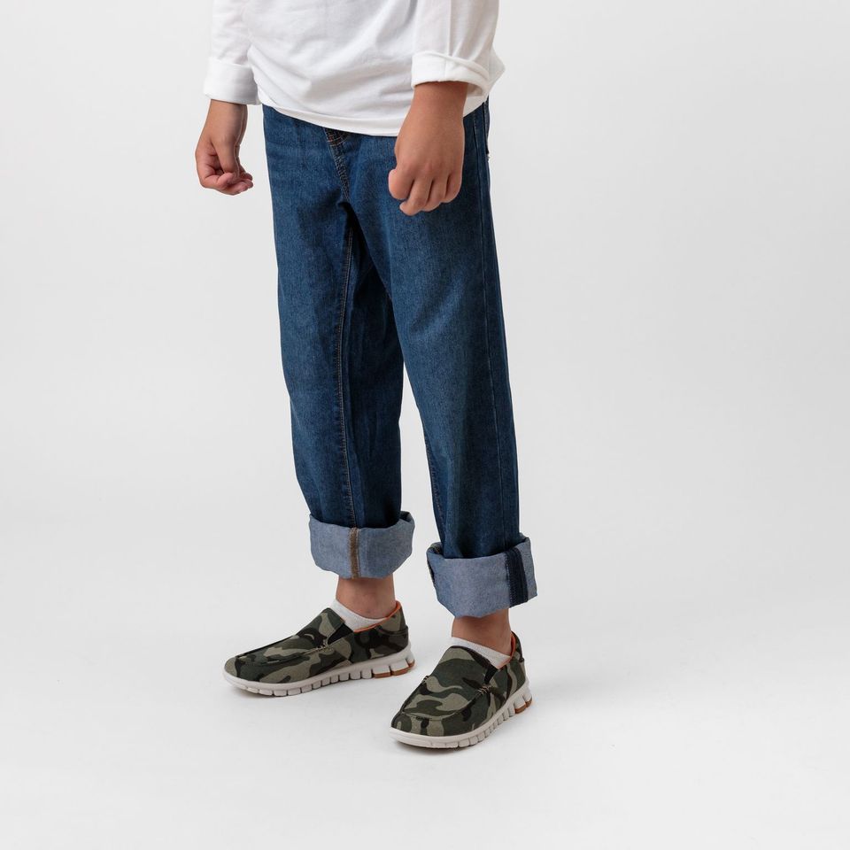 Deer Stags Kids' Melvin Jr Slip on Loafer in Green Camo