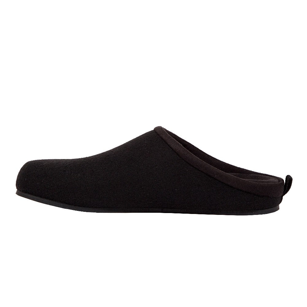 Unbound Unisex Slipper in Black